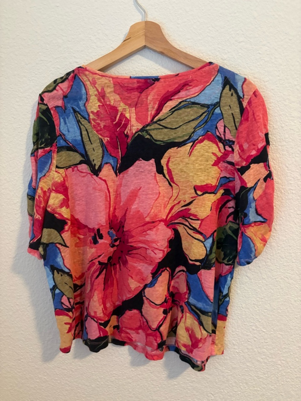 Chico's Linen Floral Short-Sleeve Top - Picture 4 of 5